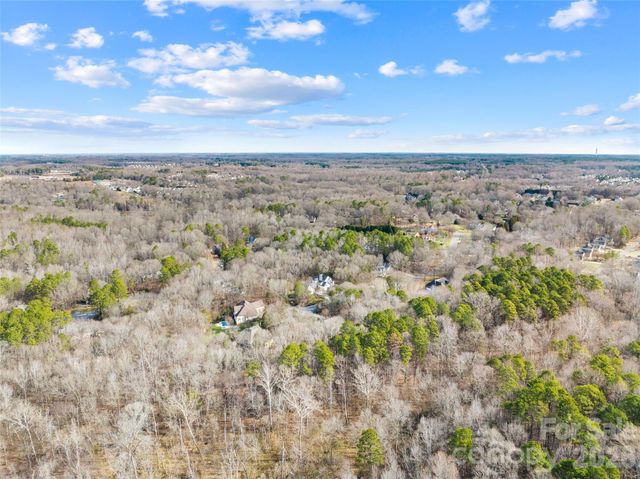 6108 Mcilwaine Road, Huntersville, NC 28078