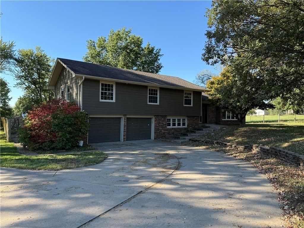 17017 NE 180th Street, Holt, MO 64048