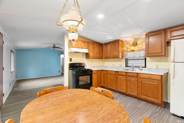 11137 N Quiet Water Road, Monticello, IN 47960