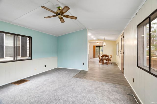 11137 N Quiet Water Road, Monticello, IN 47960