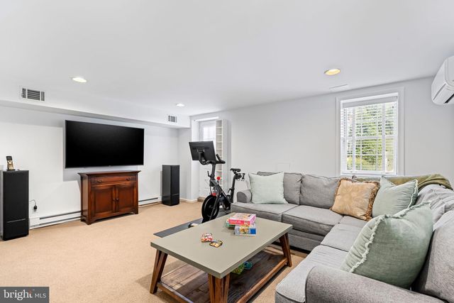1410 MALVERN AVE, Ruxton, MD 21204