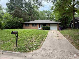 2047 College View, Manhattan, KS 66502