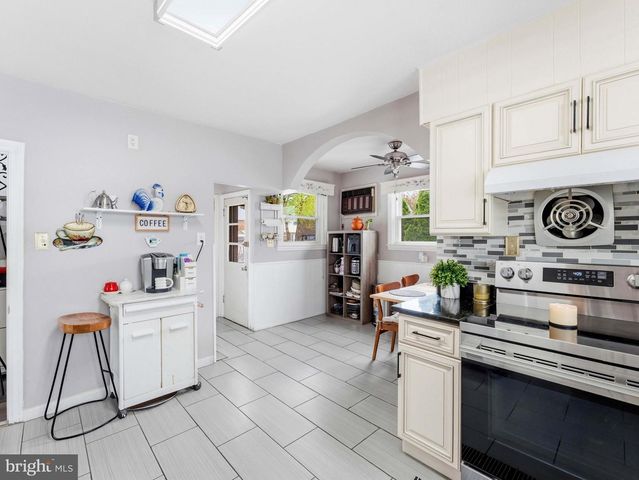 842 ALEXANDER AVE, Drexel Hill, PA 19026