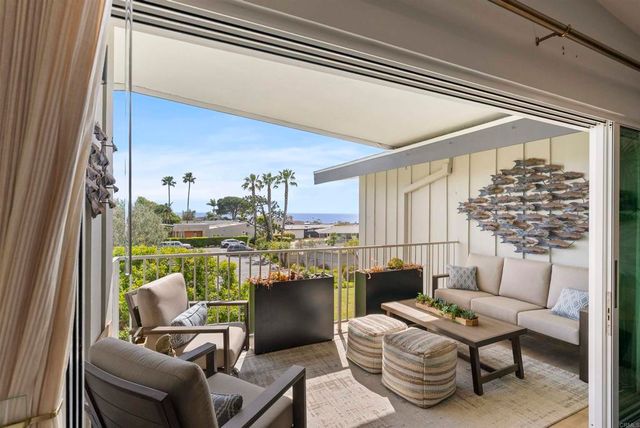 620 W Solana Circle 3G, Solana Beach, CA 92075
