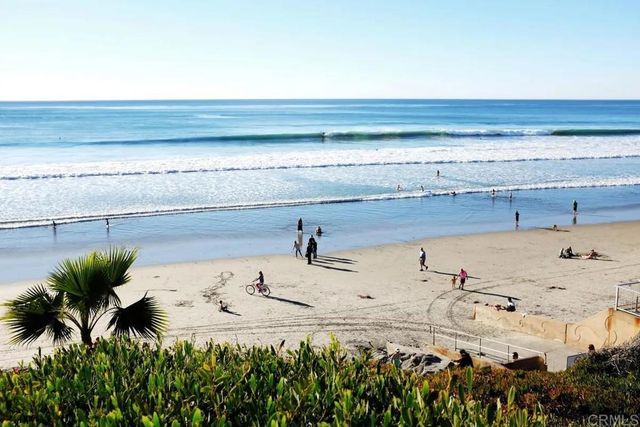 620 W Solana Circle 3G, Solana Beach, CA 92075