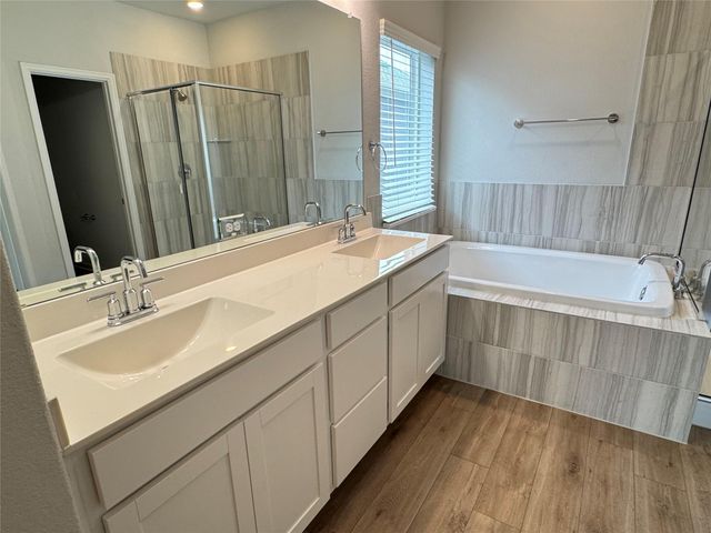 3000 Chisholm Trail RD 103, Round Rock, TX 78681