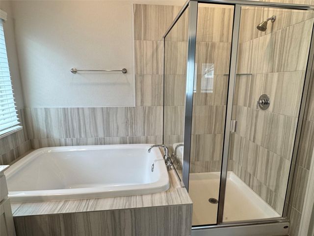 3000 Chisholm Trail RD 103, Round Rock, TX 78681