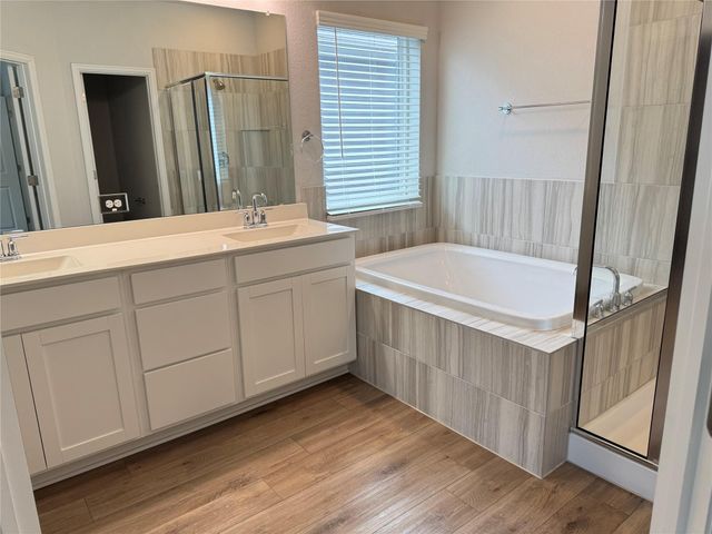 3000 Chisholm Trail RD 103, Round Rock, TX 78681