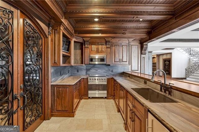 3140 Manor Bridge Drive, Milton, GA 30004