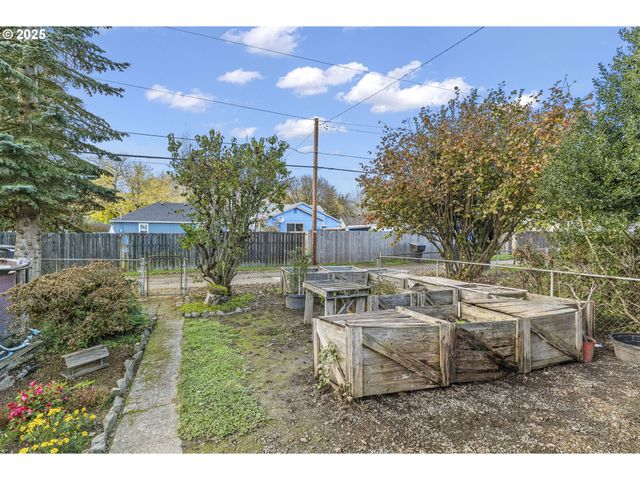 541 24TH Ave, Longview, WA 98632