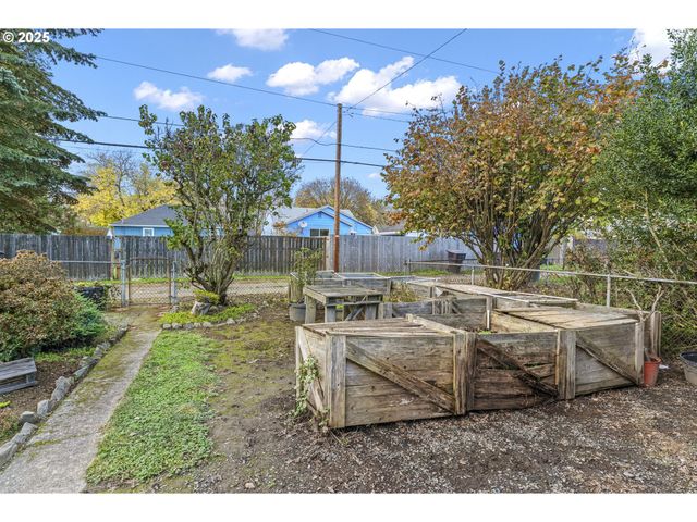 541 24TH Ave, Longview, WA 98632