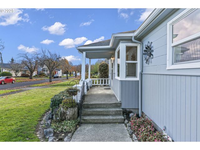 541 24TH Ave, Longview, WA 98632