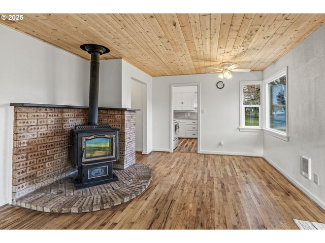 541 24TH Ave, Longview, WA 98632