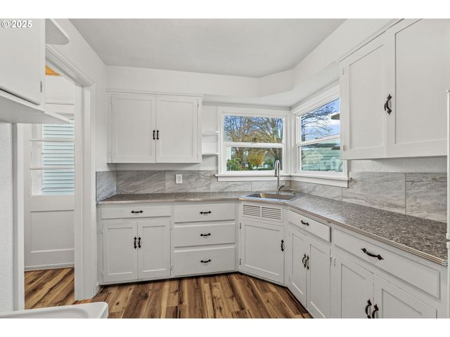 541 24TH Ave, Longview, WA 98632