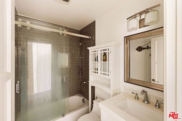 2706 Malcolm Avenue, Los Angeles, CA 90064