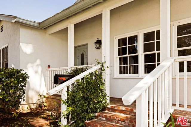 2706 Malcolm Avenue, Los Angeles, CA 90064