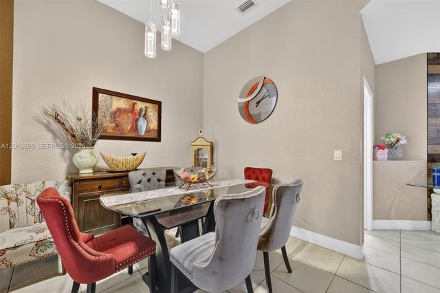 3985 NE 15th St, Homestead, FL 33033