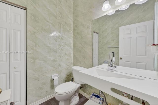 3985 NE 15th St, Homestead, FL 33033