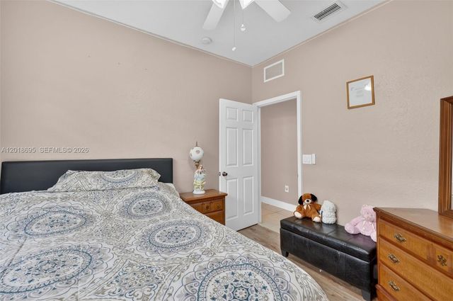 3985 NE 15th St, Homestead, FL 33033