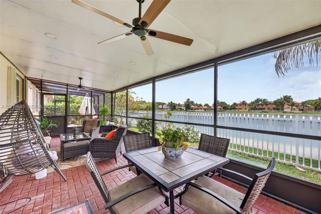 3985 NE 15th St, Homestead, FL 33033