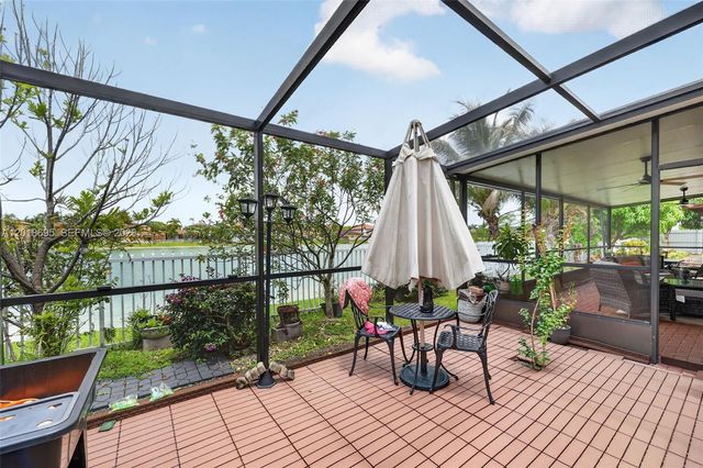 3985 NE 15th St, Homestead, FL 33033
