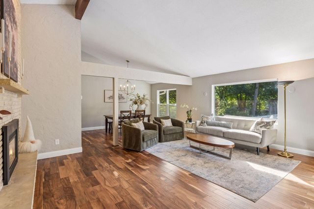 6521 Leesborough Avenue, Eden Prairie, MN 55346