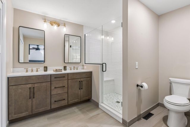 6521 Leesborough Avenue, Eden Prairie, MN 55346