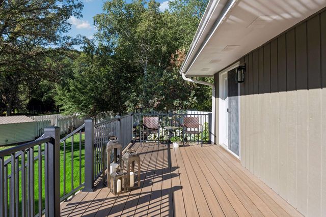 6521 Leesborough Avenue, Eden Prairie, MN 55346