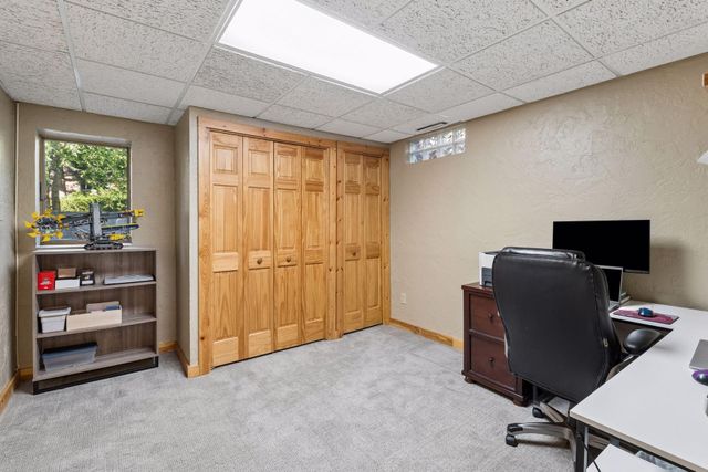 6521 Leesborough Avenue, Eden Prairie, MN 55346