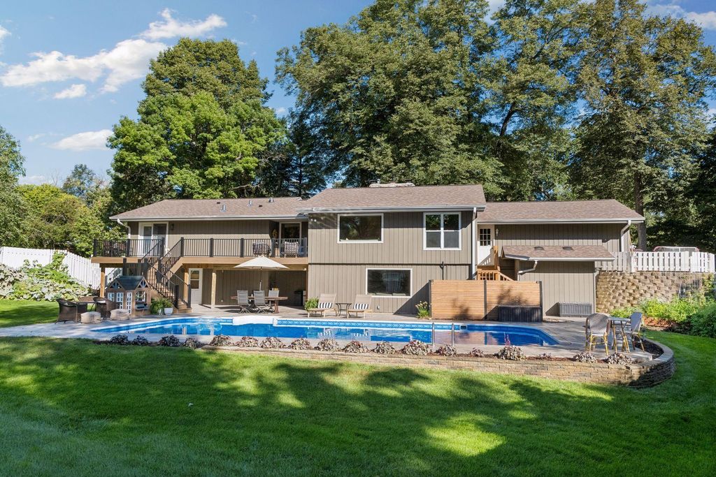 6521 Leesborough Avenue, Eden Prairie, MN 55346 — photo 5