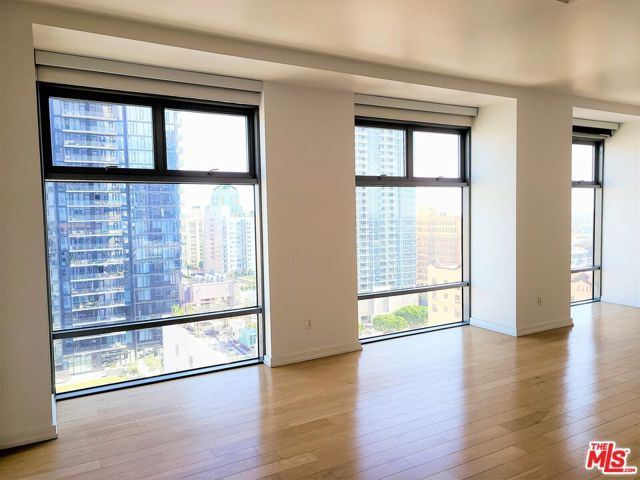 801 S Grand Avenue 1209, Los Angeles, CA 90017
