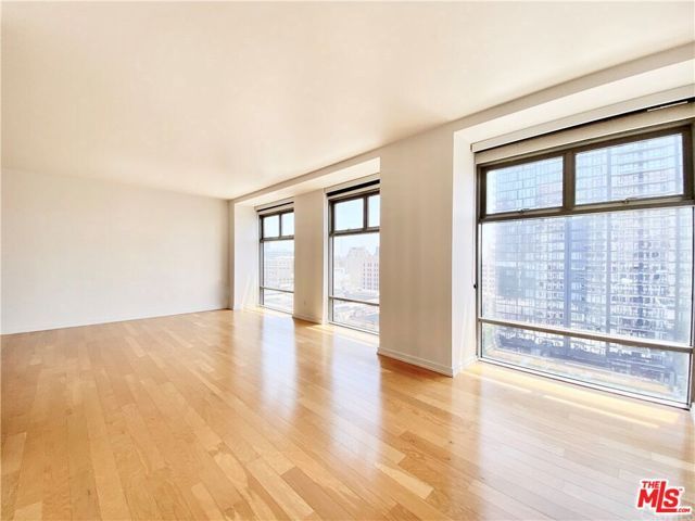 801 S Grand Avenue 1209, Los Angeles, CA 90017