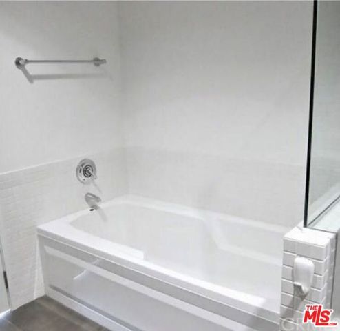 801 S Grand Avenue 1209, Los Angeles, CA 90017