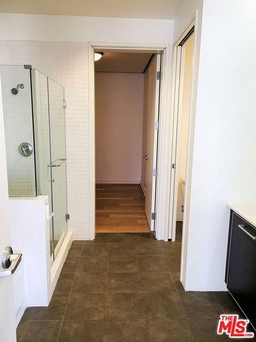 801 S Grand Avenue 1209, Los Angeles, CA 90017