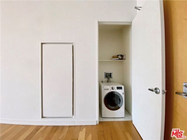 801 S Grand Avenue 1209, Los Angeles, CA 90017