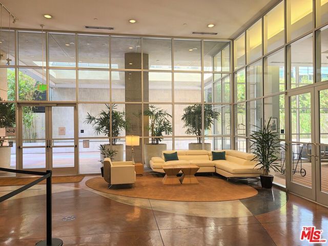 801 S Grand Avenue 1209, Los Angeles, CA 90017