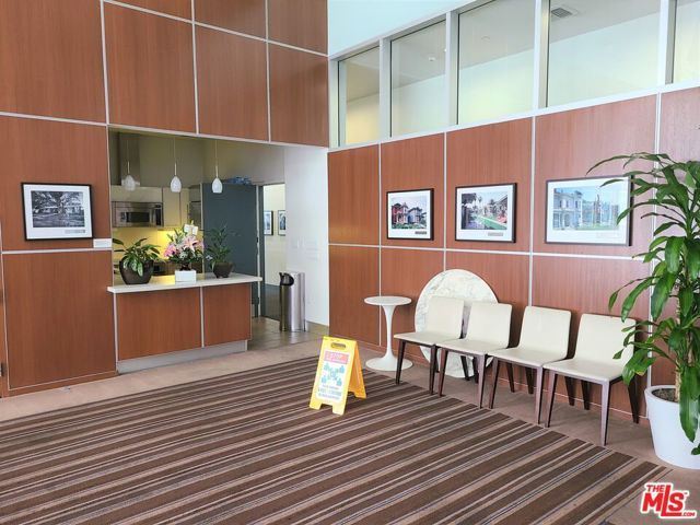 801 S Grand Avenue 1209, Los Angeles, CA 90017