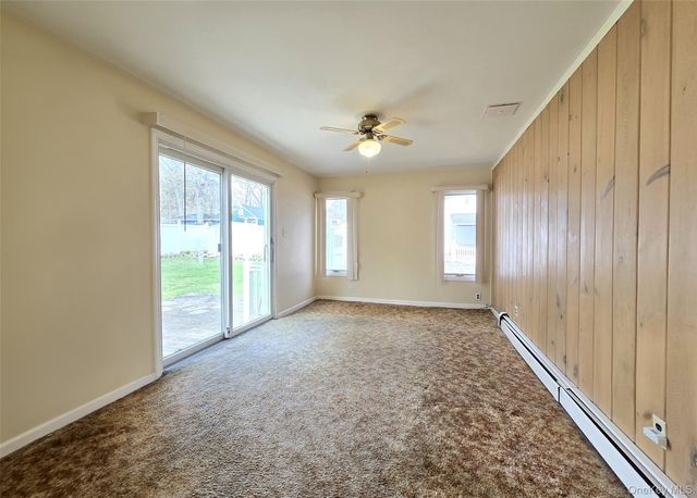 240 N 3rd Street, Ronkonkoma, NY 11779