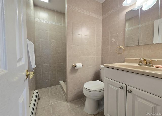 240 N 3rd Street, Ronkonkoma, NY 11779