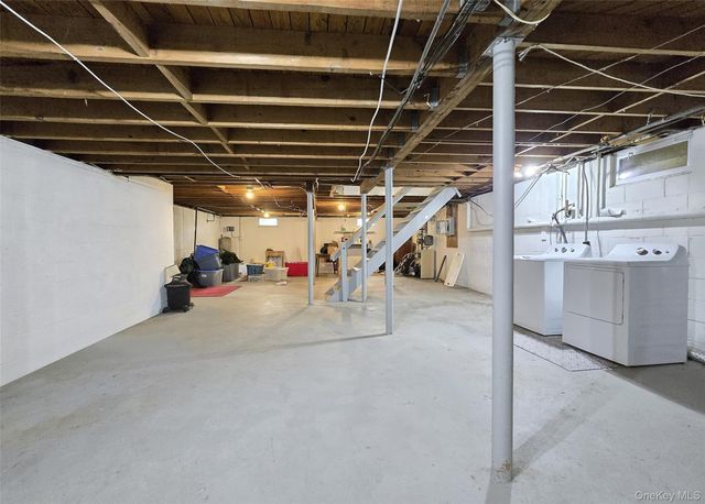 240 N 3rd Street, Ronkonkoma, NY 11779