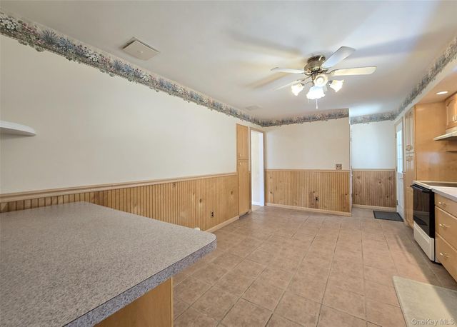 240 N 3rd Street, Ronkonkoma, NY 11779