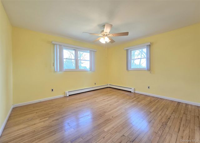 240 N 3rd Street, Ronkonkoma, NY 11779