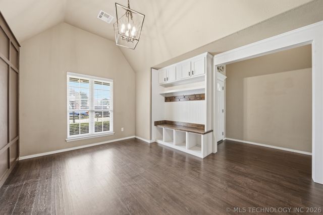 10104 N 142nd Avenue E, Owasso, OK 74055