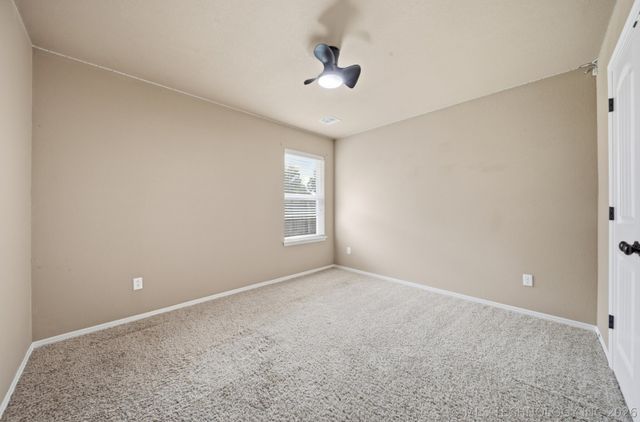 10104 N 142nd Avenue E, Owasso, OK 74055