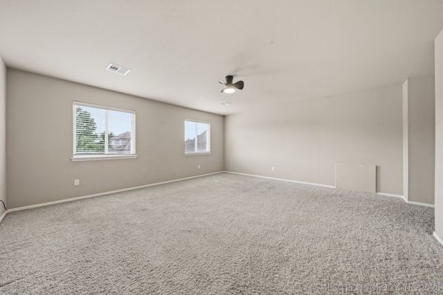 10104 N 142nd Avenue E, Owasso, OK 74055