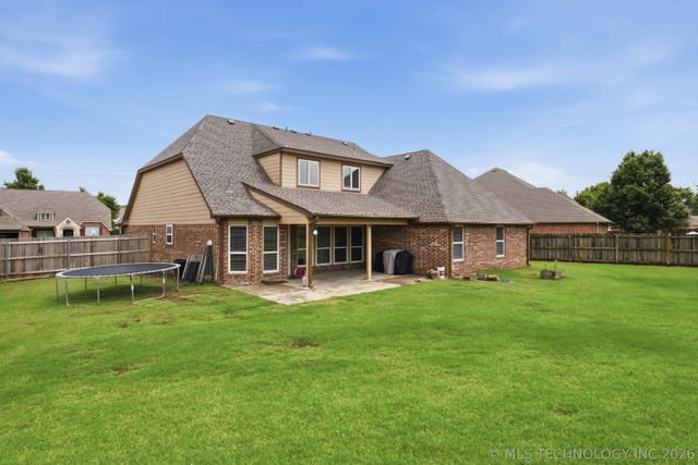 10104 N 142nd Avenue E, Owasso, OK 74055