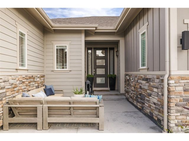 27681 E Lakeview Dr, Aurora, CO 80016