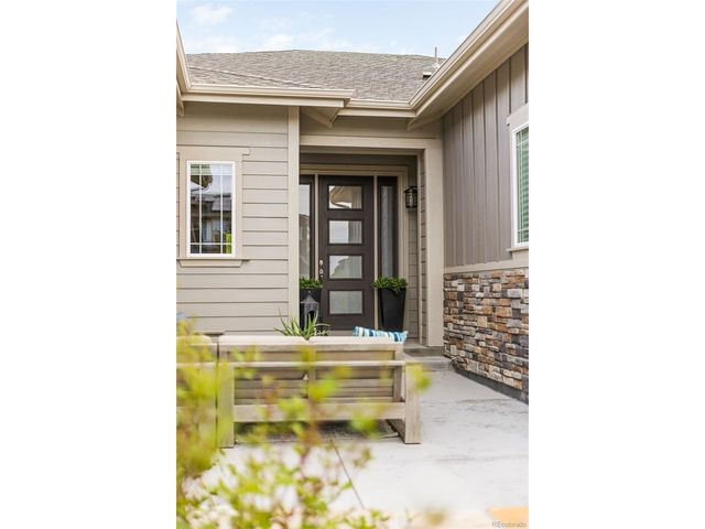 27681 E Lakeview Dr, Aurora, CO 80016