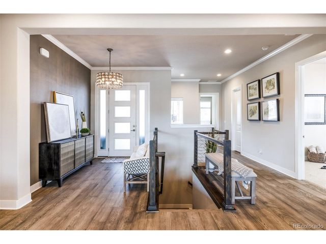 27681 E Lakeview Dr, Aurora, CO 80016