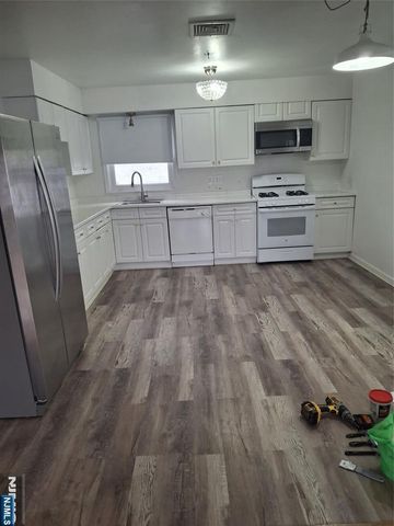 1626 palisade, Fort Lee, NJ 07024